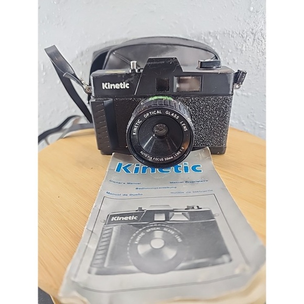 Vintage KINETIC‎ 35mm CAMERA Untested